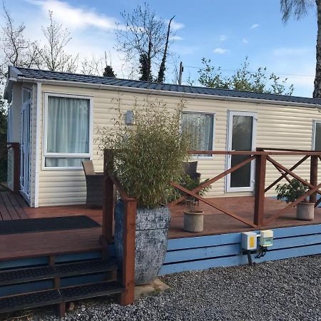 Pet Friendly Riverside Static Caravan Cheddar Exterior foto