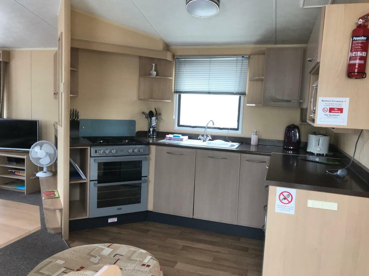 Pet Friendly Riverside Static Caravan Cheddar Exterior foto